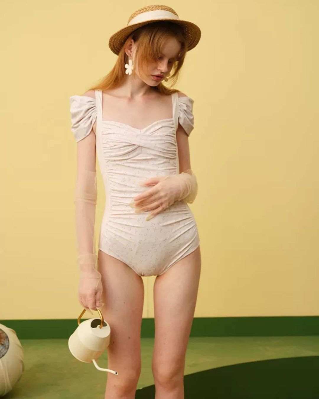 0 feminine swim wear