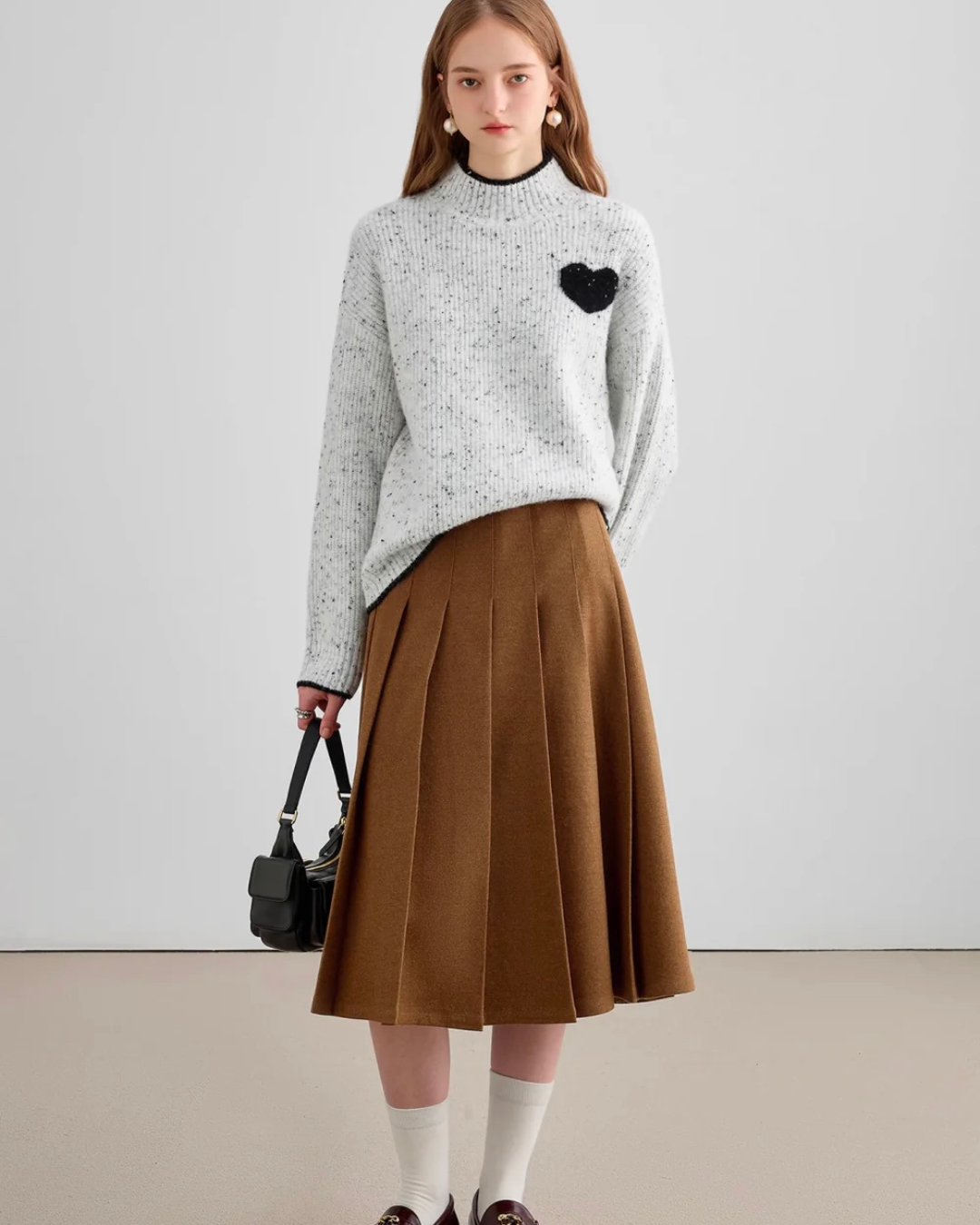 05 heart sweater