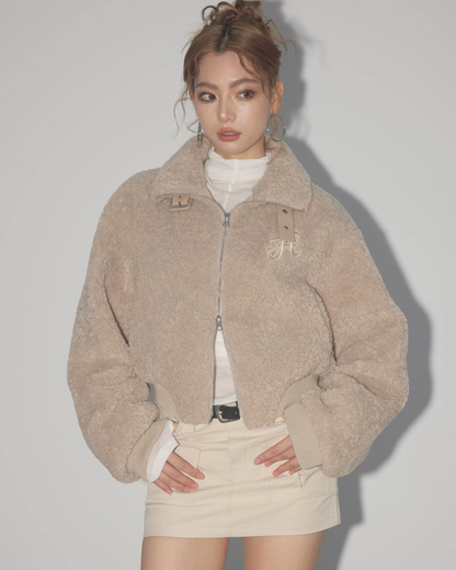 01 short bear coat