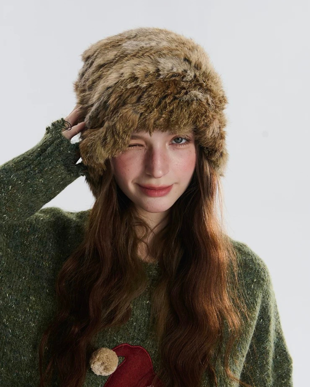 01 fluffy hat