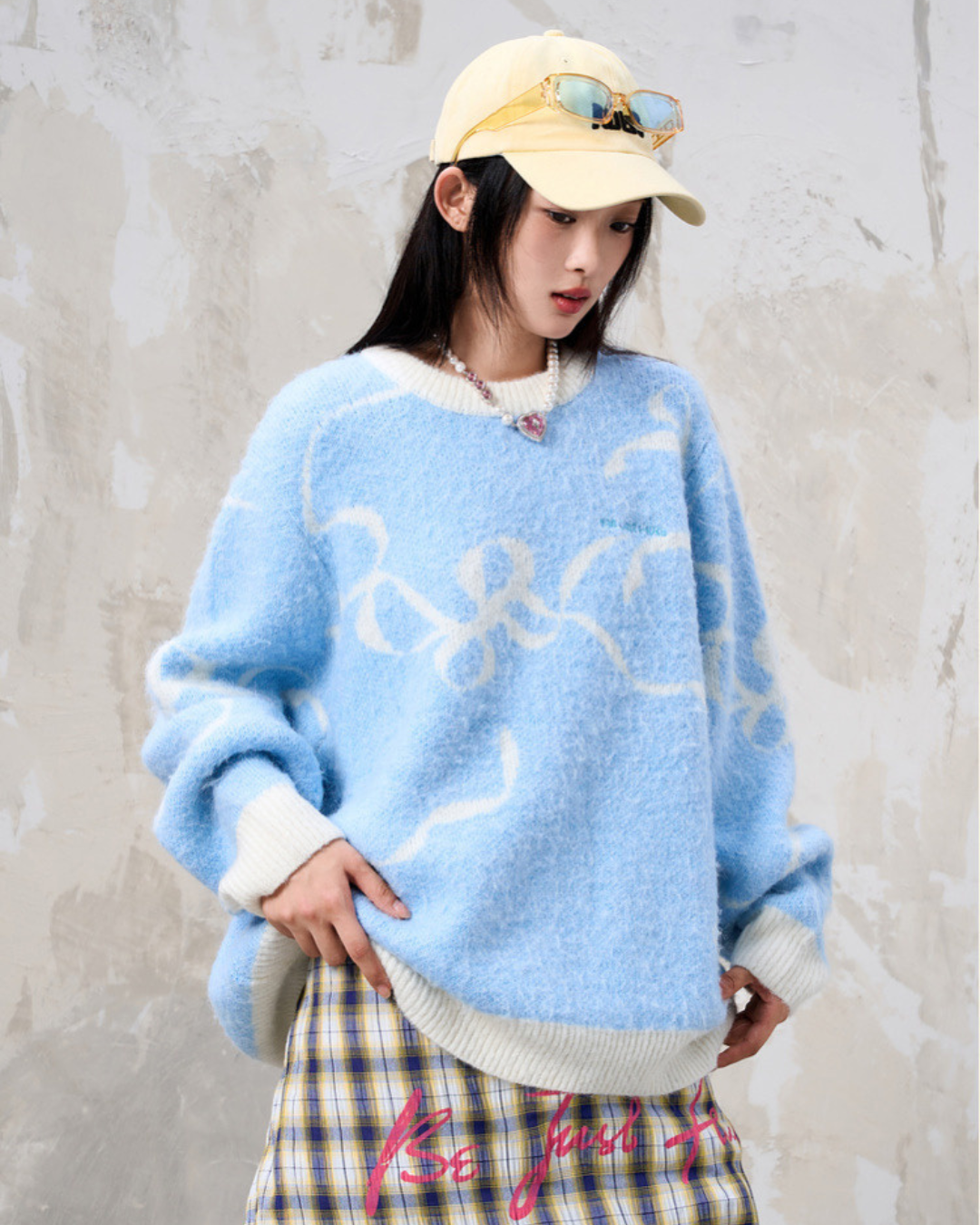00 flower sweater