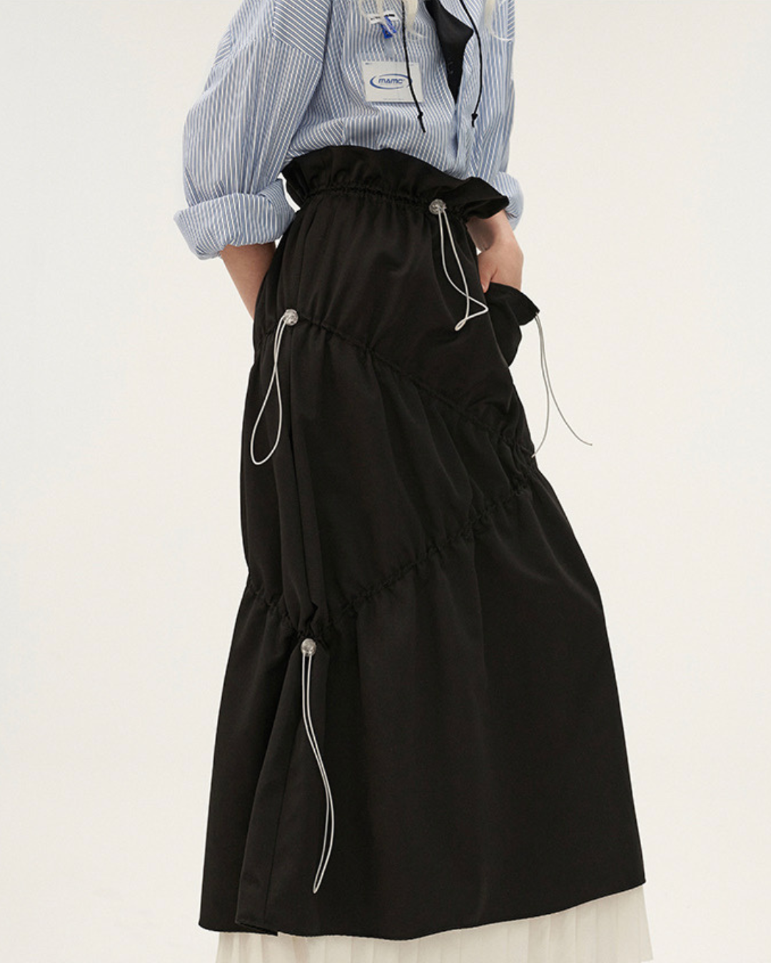 00 pleats skirt