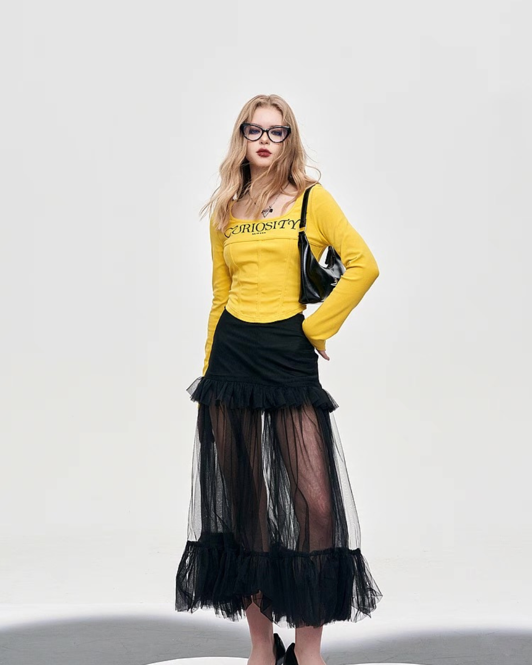 0 See-through skirt