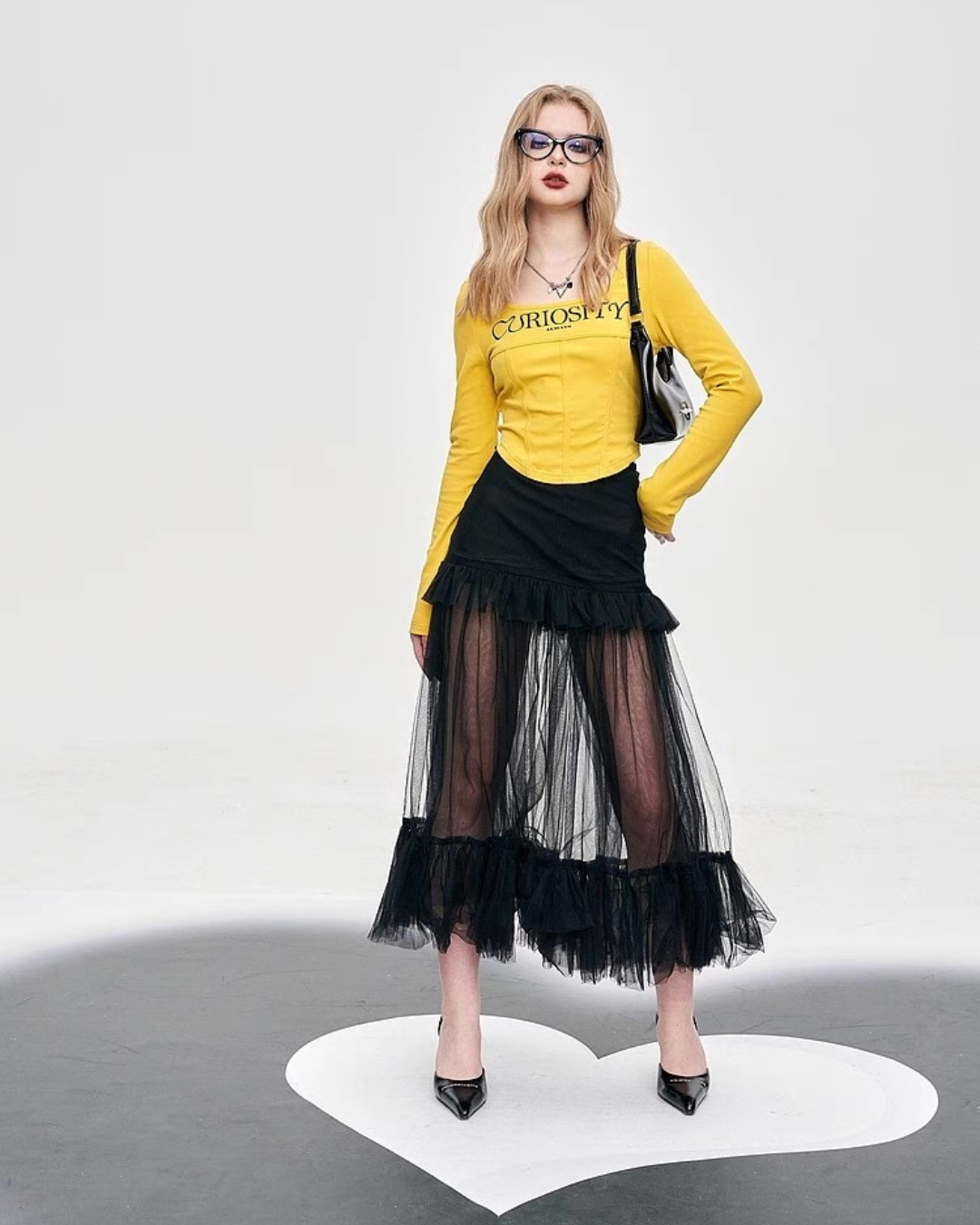 0 See-through skirt