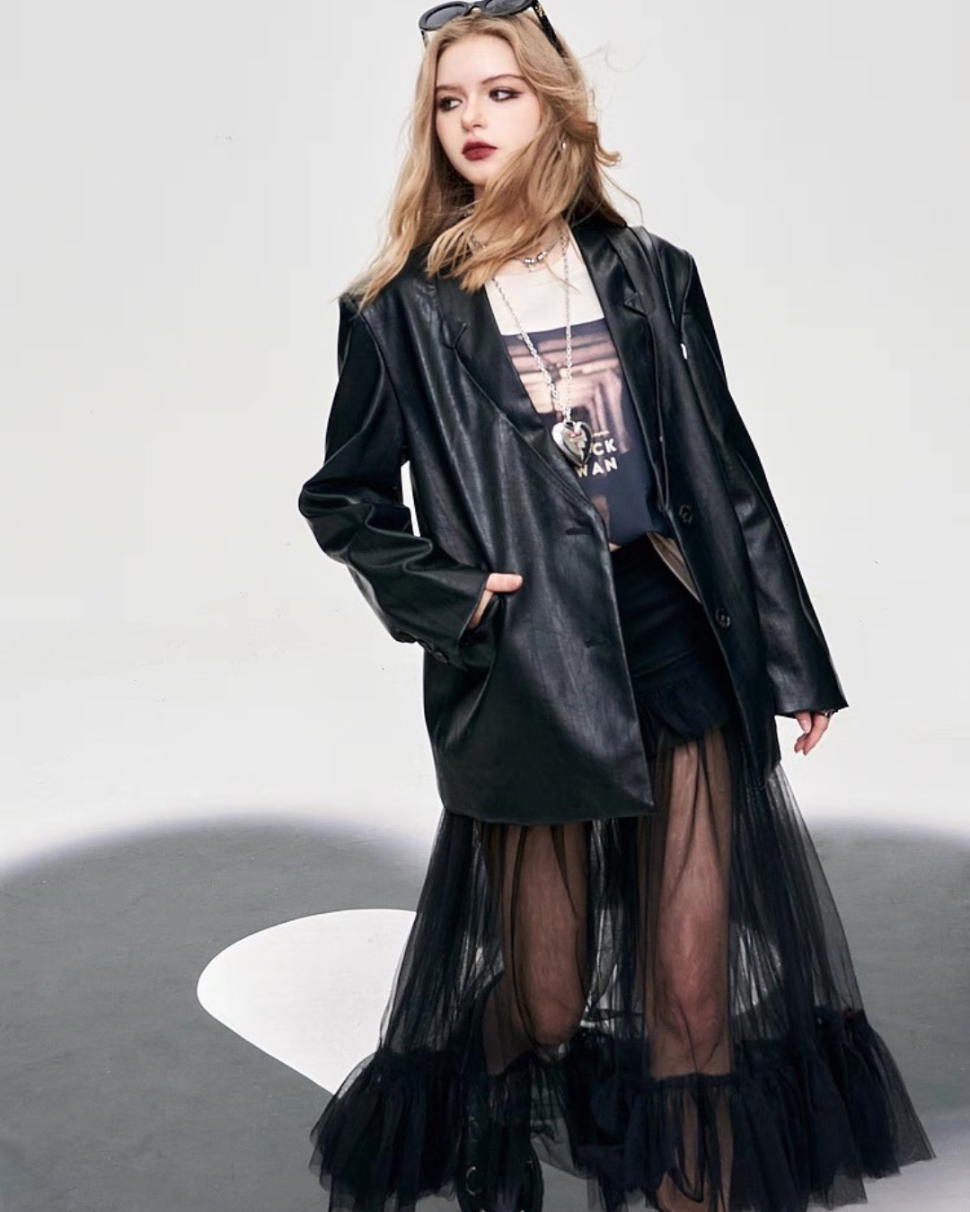 0 See-through skirt